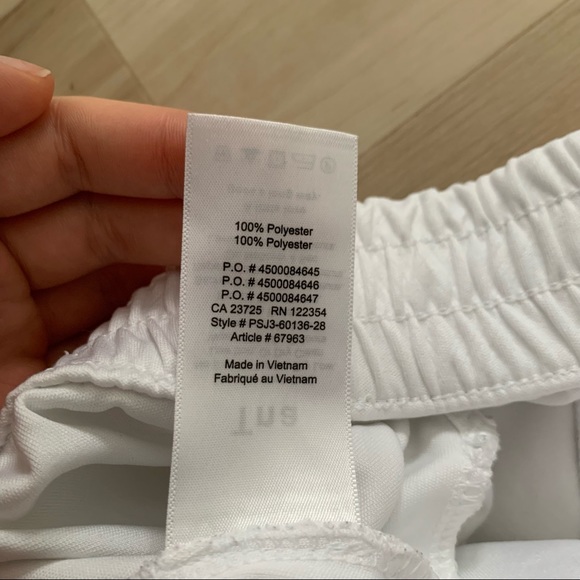 TNA Aritzia White Gym Shorts - Picture 4 of 6